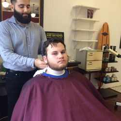 Capps Your Neighborhood Barber