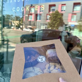 Fleurs et Sel - Photo worthy cookies! - Bakeries Near Me - Los Angeles, California