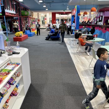 Candeeland - Snack area - Indoor Playcenter Near Me - Downey, California Candeeland - Snack area - Indoor Playcenter Near Me - Downey, California