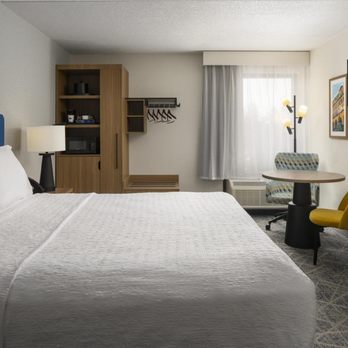 Hampton Inn York - Guest room - Hotels Near Me - York, Pennsylvania