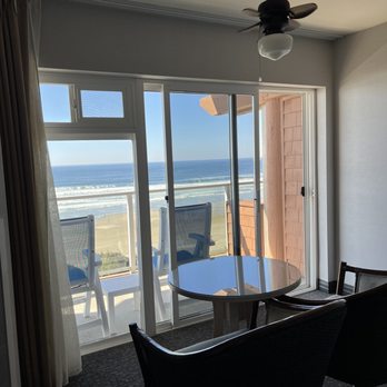 Hallmark Resort - Room - Resorts Near Me - Newport, Oregon Hallmark Resort - Room - Resorts Near Me - Newport, Oregon
