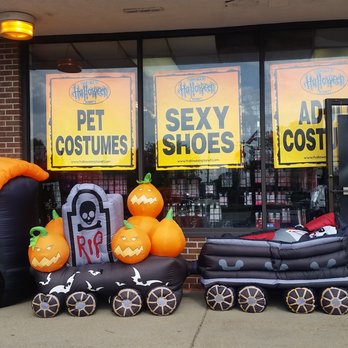 Haryguls Halloween 2022 Harygul S Halloween Planet Closed 20 Photos 12 Reviews Costumes 614 First Colonial Rd Virginia Beach Va Yelp