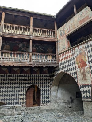 Castello di Fénis by null