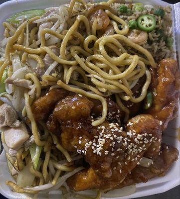 Canton Restaurant by null