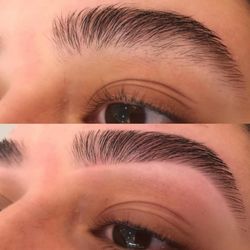Julie's Gentle Body Sugaring - Brow shape