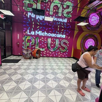 La Michoacana Plus - Bakersfield - The scene - Desserts Near Me - Bakersfield, California La Michoacana Plus - Bakersfield - The scene - Desserts Near Me - Bakersfield, California