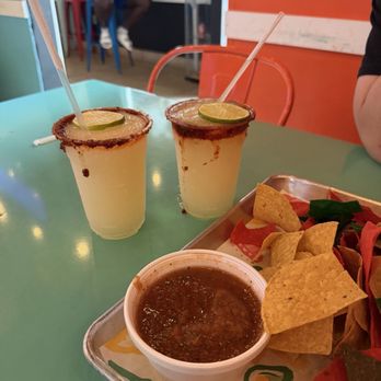 Mexas Tacos - Margz with chips and salsa. - Tacos Near Me - Orlando, Florida Mexas Tacos - Margz with chips and salsa. - Tacos Near Me - Orlando, Florida