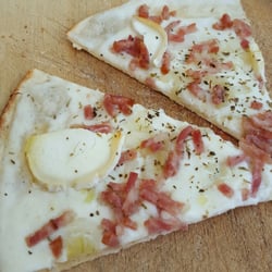 Restaurant Bierstub Ville de Nancy - Très bonne tarte flambée. Service sympa, rapport qualité-prix. Binnen adresse