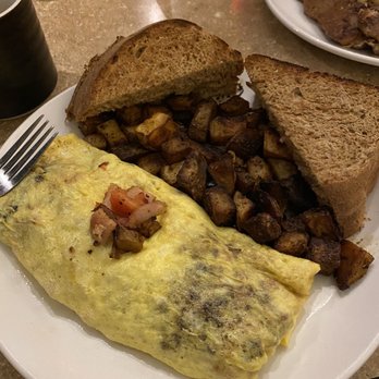 Cafe Madison - Farmhouse Omelette with whole wheat toast. - Breakfast & Brunch Near Me - Albany, New York