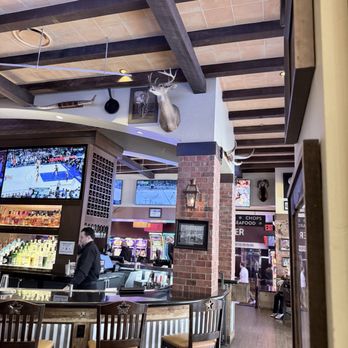 Saltgrass Steak House - Bar area - Seafood Near Me - Las Vegas, Nevada