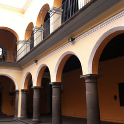 Casa de la Cultura de Puebla - Los bonitos arcos interiores