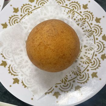 sara’s cafe - Pan de bono - Bakeries Near Me - Hallandale Beach, Florida