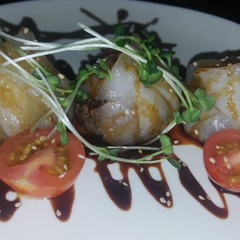 Lucky Belly - Oxtail dumplings $18 - Bars Near Me - Honolulu, Hawaii