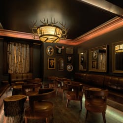441 Main - Huntsman Lounge