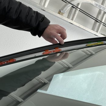 Onsight Autoglass - The red and yellow clips are damaged. - Auto Glass Services Near Me Onsight Autoglass - The red and yellow clips are damaged. - Auto Glass Services Near Me