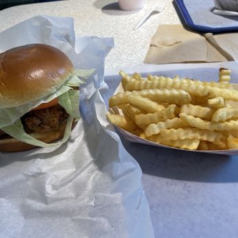 Bill's Place - Their new chicken sandwich - American Near Me - La Grange Park, Illinois Bill's Place - Their new chicken sandwich - American Near Me - La Grange Park, Illinois