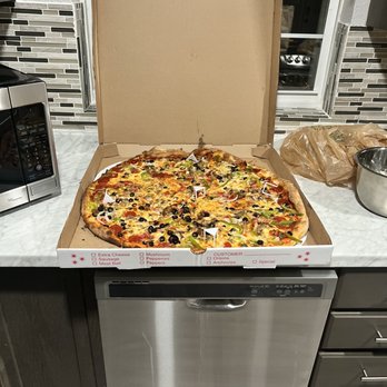 Genna Pizza - Pizza Near Me - Melbourne, Florida Genna Pizza - Pizza Near Me - Melbourne, Florida