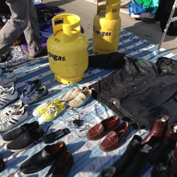 Puesto 9 - Feria de Avenida Grecia - Un galón de gas. XD.