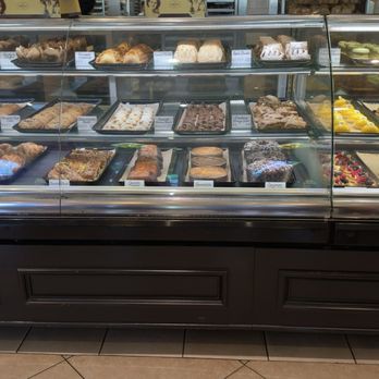 Porto's Bakery & Cafe - Bakeries Near Me - Burbank, California
