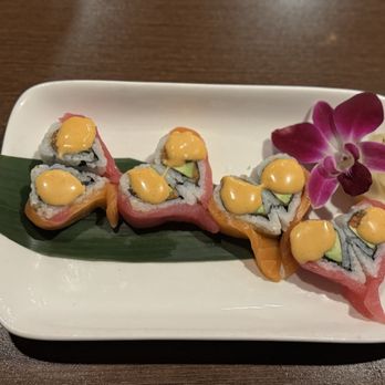 Pink Basil - Sweetheart sushi roll. GF Sweetheart Roll - Asian Fusion Near Me - Mystic, Connecticut Pink Basil - Sweetheart sushi roll. GF Sweetheart Roll - Asian Fusion Near Me - Mystic, Connecticut
