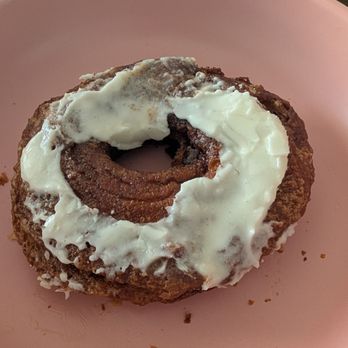La Rue Doughnut - Cinnamon roll brioche - Bakeries Near Me - Dallas, Texas La Rue Doughnut - Cinnamon roll brioche - Bakeries Near Me - Dallas, Texas