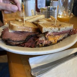 John Papas Cafe - Reuben Sandwich