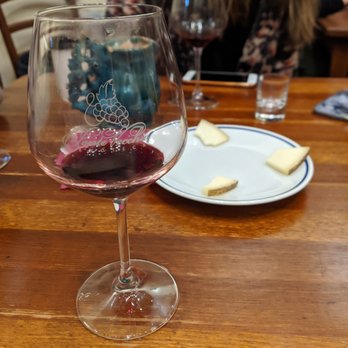 Enoteca Pontevecchio - The branded glasses were a nice touch - Beer, Wine & Spirits Near Me - Florence, FI