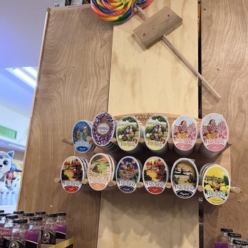 Olde Tyme Candy Shoppe - lollipops and candy - Candy Stores Near Me - Niagara-On-The-Lake, Ontario Olde Tyme Candy Shoppe - lollipops and candy - Candy Stores Near Me - Niagara-On-The-Lake, Ontario