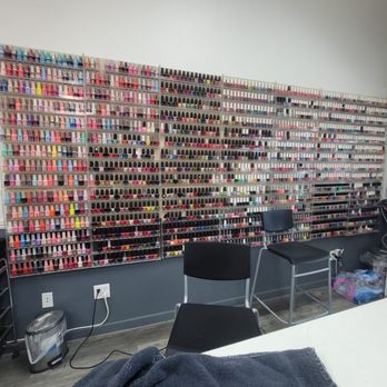 Luxe Nail Bar - I came In and absolutely loved the amount of color options they had! I will definitely be coming back! - Nail Salons Near Me - Henderson, Nevada Luxe Nail Bar - I came In and absolutely loved the amount of color options they had! I will definitely be coming back! - Nail Salons Near Me - Henderson, Nevada
