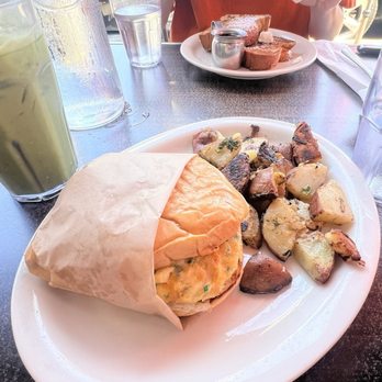 Millie's Cafe - Vegan Slutty Bun - Breakfast & Brunch Near Me - Los Angeles, California