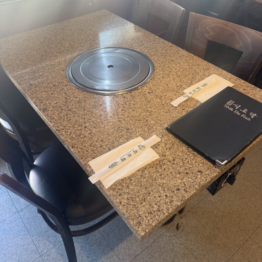 Shik Do Rak - Example of dine in set up - Korean Near Me - Northridge, California