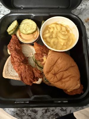 Dave's Hot Chicken by null