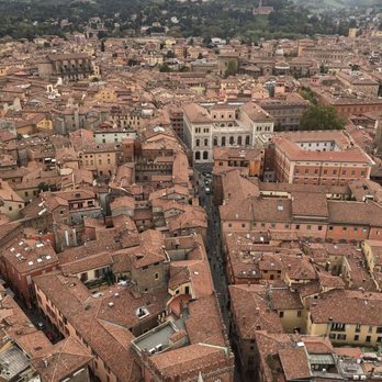 Torre degli Asinelli - Landmarks & Historical Buildings Near Me - Bologna, BO