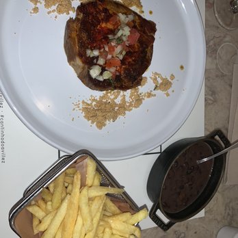 Cantinho do Avillez - Pork, Fried Potatoes and Black Beans - Portuguese Near Me - Lisbon, 11