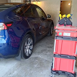 Mobile Tint! working inside my garage.