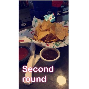 El Taco Macho - Chips are so good and seasoned so perfectly ! - Mexican Near Me - Painesville, Ohio