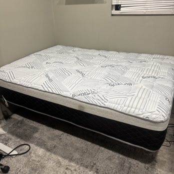 Jaime Barajas Mattress Baratero - Queen mattress - Furniture Stores Near Me - Compton, California Jaime Barajas Mattress Baratero - Queen mattress - Furniture Stores Near Me - Compton, California