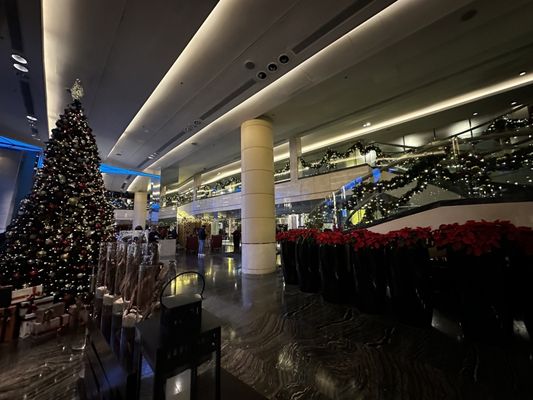 Hong Kong SkyCity Marriott Hotel by null