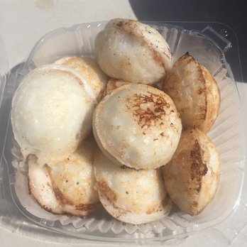 Wat Mongkolratanaram - Kanom Krok cinnamon coconut pancakes. Super unique and really delicious - Thai Near Me - Berkeley, California Wat Mongkolratanaram - Kanom Krok cinnamon coconut pancakes. Super unique and really delicious - Thai Near Me - Berkeley, California