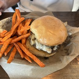 Jasie & Joe Burger
