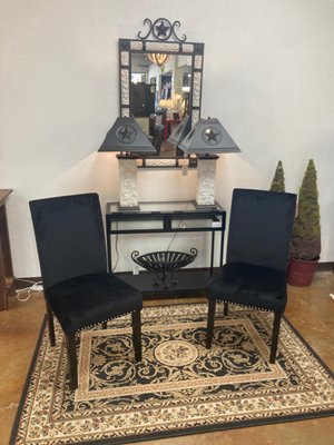 Grapevine Consignment Market