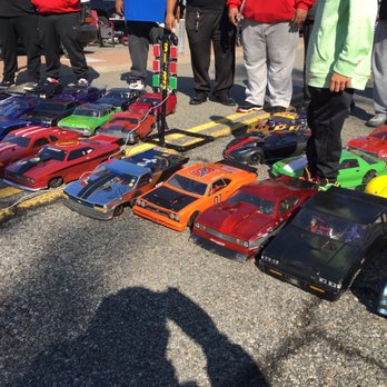 Brownie's Hobbies - Lineup on the Staten Island drag race - Hobby Shops Near Me - Staten Island, New York Brownie's Hobbies - Lineup on the Staten Island drag race - Hobby Shops Near Me - Staten Island, New York