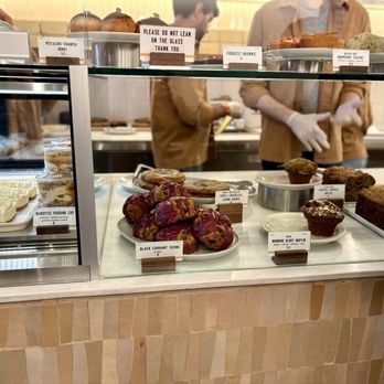 Hani's Bakery - Bakeries Near Me - New York, New York