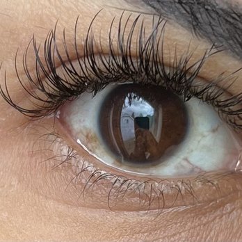 Flutter and Wink - Beautiful lashes by Elle - Eyelash Service Near Me - Vancouver, Washington
