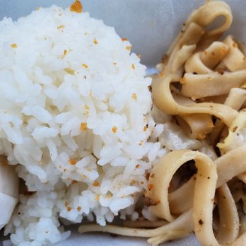 Grace's Inn - Rice and noodle close-up. - Fast Food Near Me - Honolulu, Hawaii Grace's Inn - Rice and noodle close-up. - Fast Food Near Me - Honolulu, Hawaii