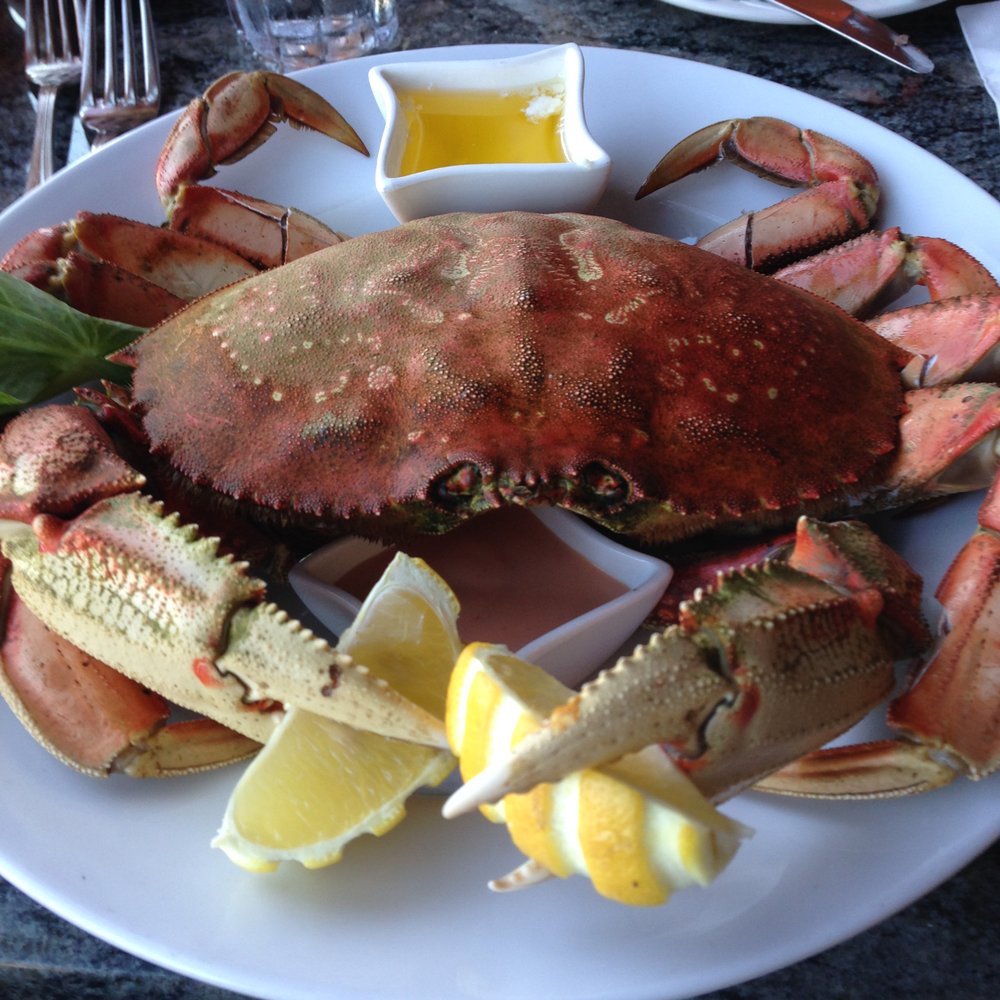 Anthony's Pier 66 - Look at that beautiful fresh Dungeness crab cleverly grasping lemons - Seafood Near Me - Seattle, Washington Anthony's Pier 66 - Look at that beautiful fresh Dungeness crab cleverly grasping lemons - Seafood Near Me - Seattle, Washington