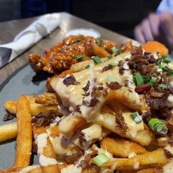 WINGERS Restaurant & Alehouse - CHEDDAR BACON FRIES and Sticky Finger Dinner