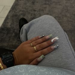 Top Nails - Long Acrylic