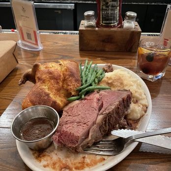 Rising Eagle Publick House - Prime rib attack underway. Sunday special not to be missed. - American Near Me - Melrose, Massachusetts Rising Eagle Publick House - Prime rib attack underway. Sunday special not to be missed. - American Near Me - Melrose, Massachusetts