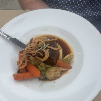 Robins Restaurant - Braised short rib ( not the best photo but certainly good food) - New American Near Me - Cambria, California